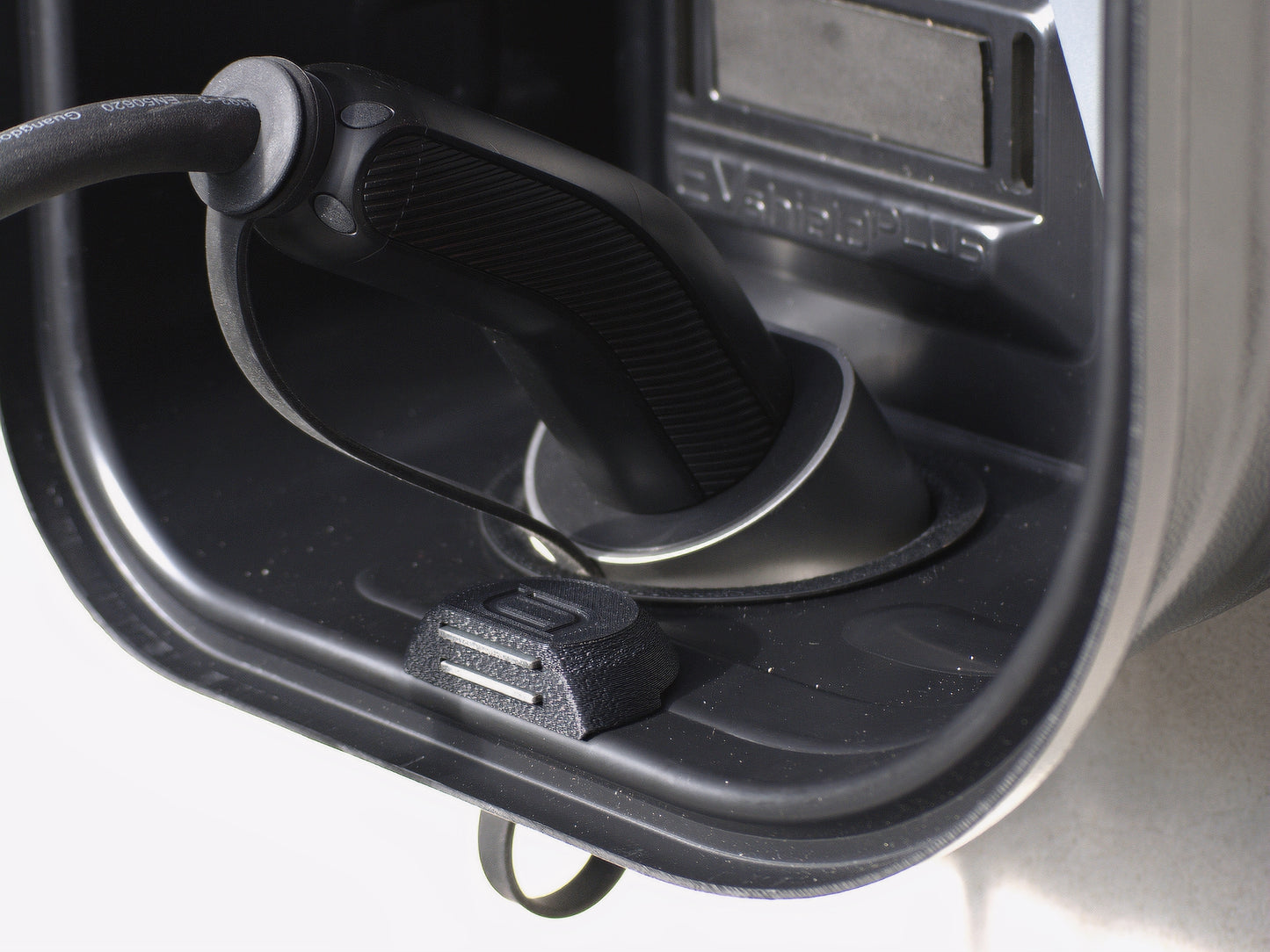 EVshield® PLUS – De Stijlvolle Vaste Laadoplossing voor Krachtstroom Thuisladers