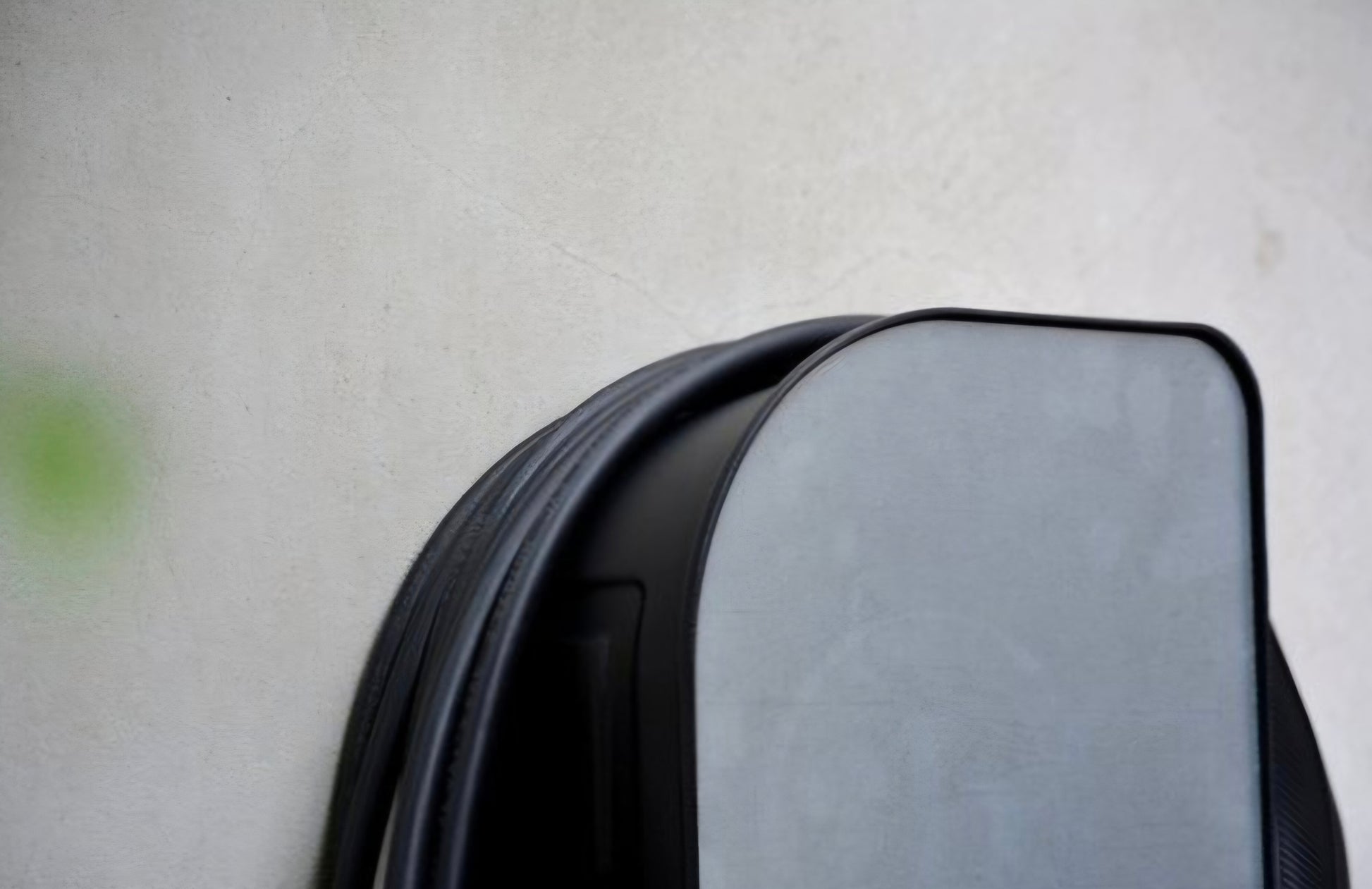 EVshield® Original - Transformeer je mobiele laadkabel in een vaste laadoplossing voor elektrische auto's - BlackCharge 